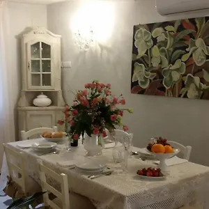 Luxury La Fontana Apartment Lucca